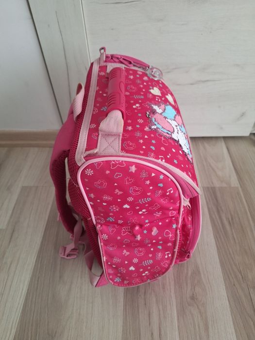 Ghiozdan de școală