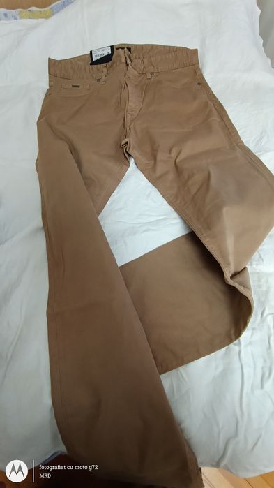 pantaloni hugo boss originali