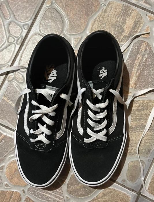 Adidasi Vans, stare buna