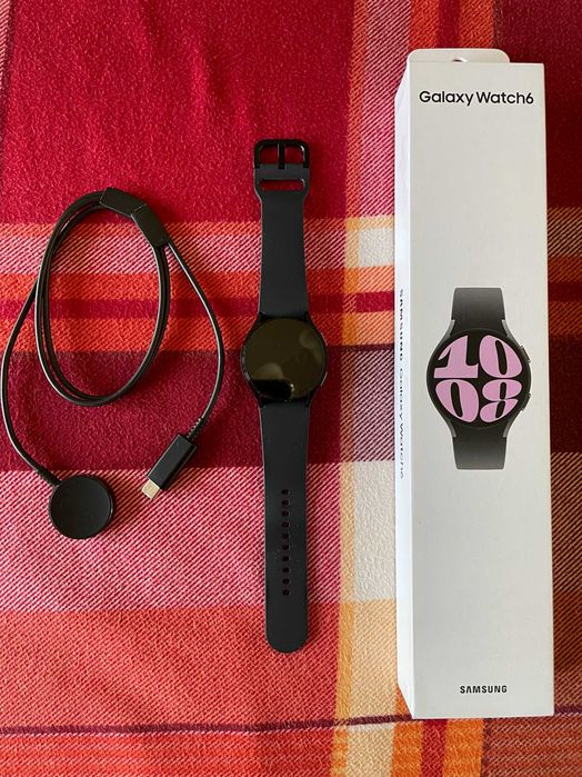 Смарт часовник Samsung Galaxy Watch 6, 40 mm, Graphite