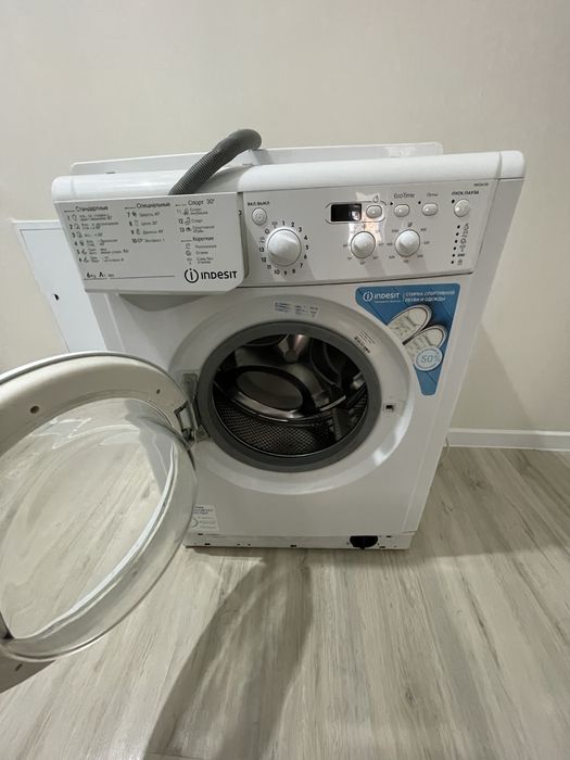 Стиральная машина Indesit