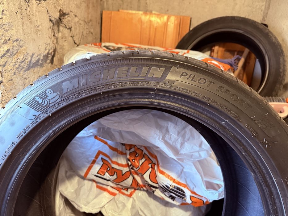Летни гуми Michelin Pilot Sport 4 235/45/17 2 бр.