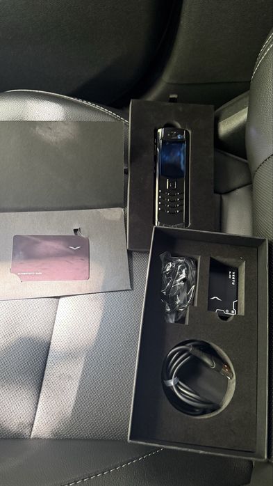 Телефон Vertu Total Black