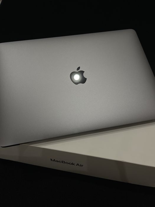 MacBook Air M1 100%, 15 циклов