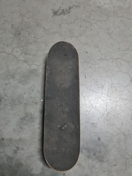 Vând skateboard  MID 100
