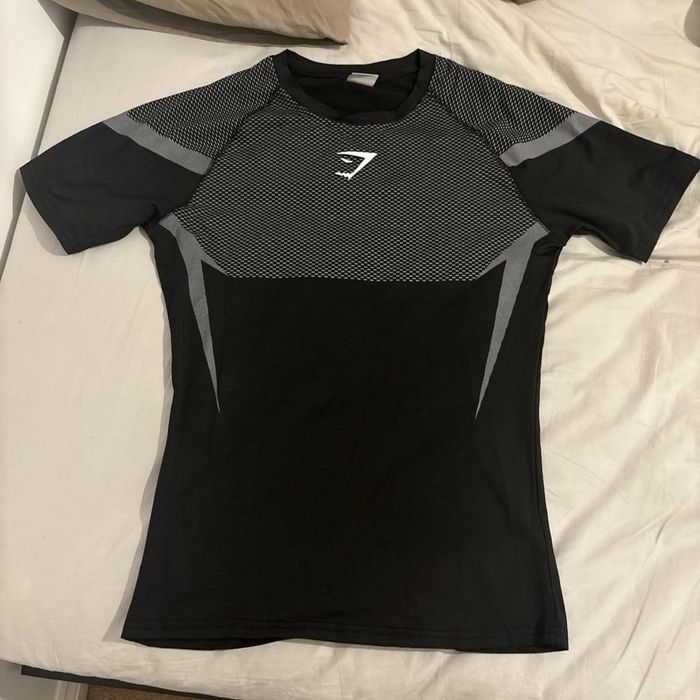Gymshark рашгард