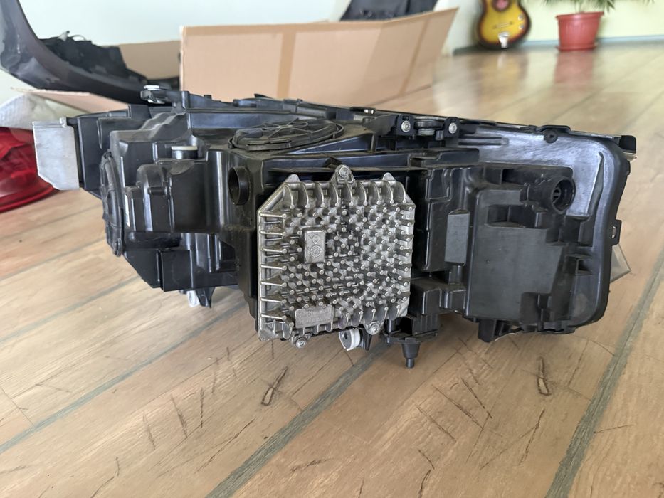 Ляв фар за Bmw G30 G31 Full Led Adaptive напълно оборудван