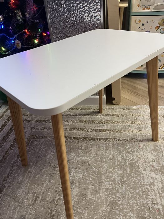 Столик и стульчик детский