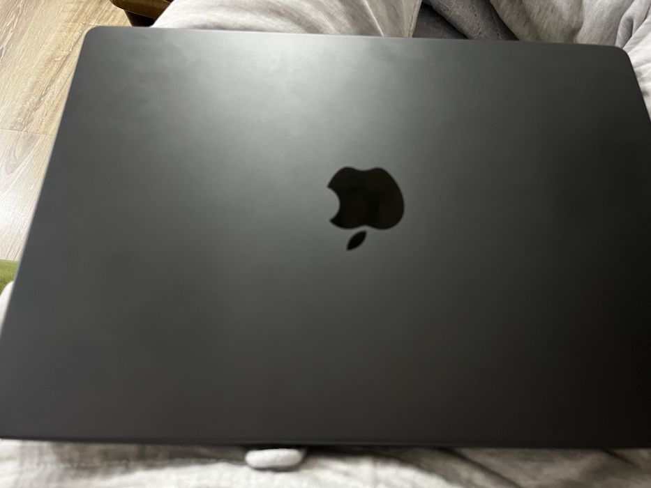 Макбук 2024 Про 14 macOs