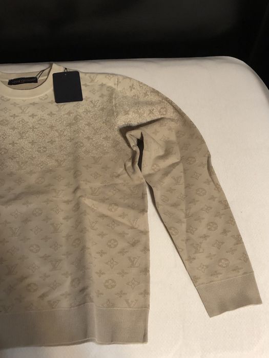 Bluza Louis Vuitton , calitate premium , pe stoc , noua , L
