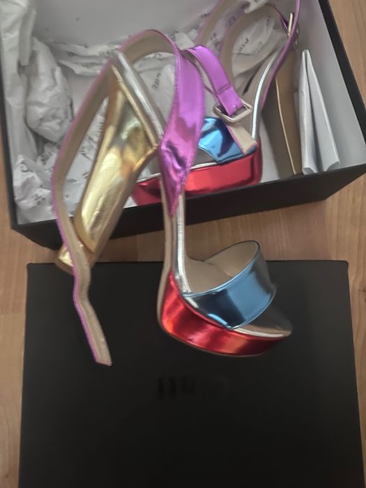 Sandale de dama piele lacuita