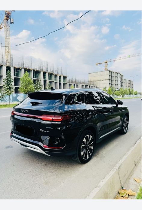 Меҳмонларни Аэропортдан кутиб олиш, кузатиб қўйиш хизмати.