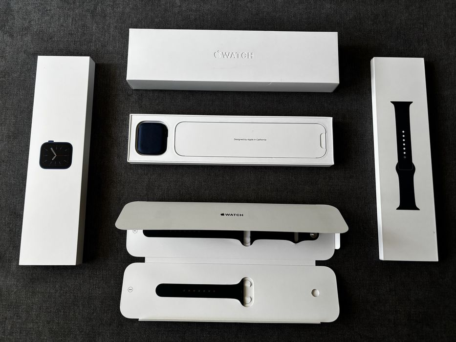Apple Watch Seria 6, GPS, 44mm