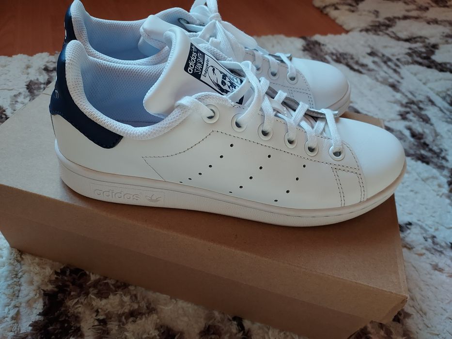 Обувки  Аdidas STAN SMITH