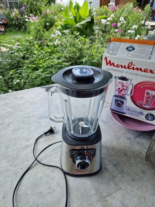 Блендер  moulinex perfectmix+ lm-811132
