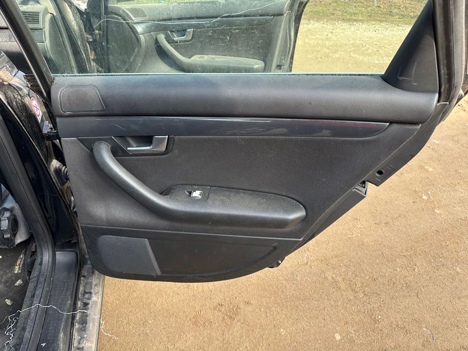 Audi A4 на части