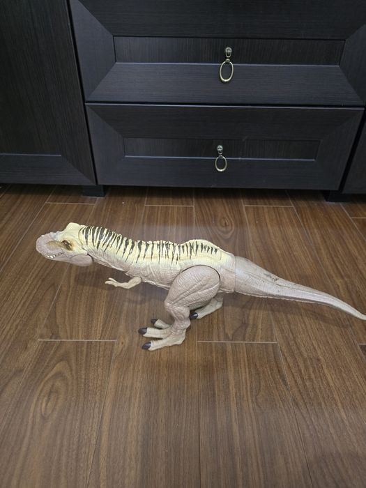 Figurina Dinozaur T-Rex