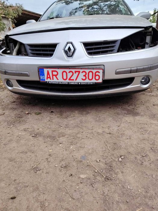 Renault Laguna 2 1.6 Benzina an 2006 Pentru piese