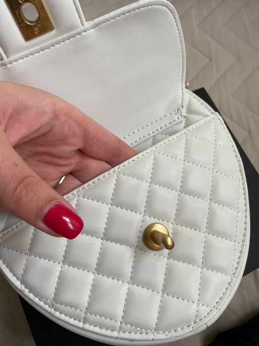 CHANEL BAG сърце