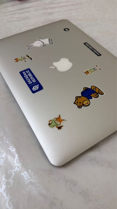 Продам макбук 2015