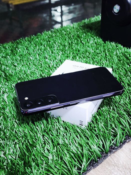 Samsung Galaxy S22 5G bor 128 gb imei utmagan bolishi shu narx kami yo