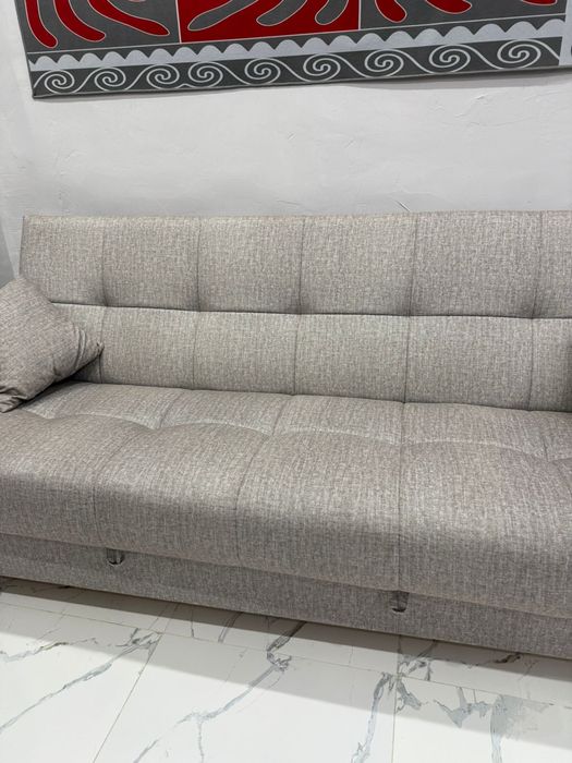 Продам диван раскладной в отличном состоянии