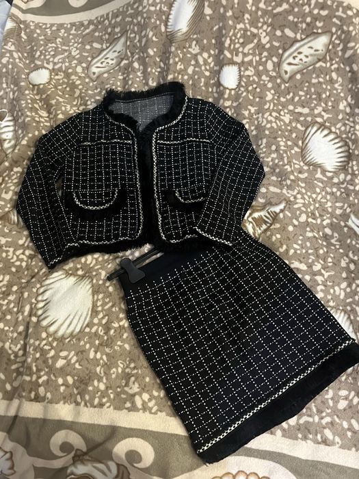 двойка твидовая.