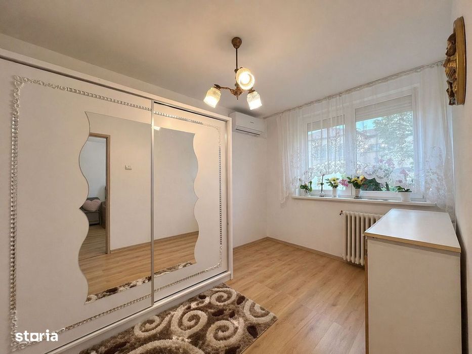 Apartament cu 2 camere de vanzare zona Rogerius, Oradea