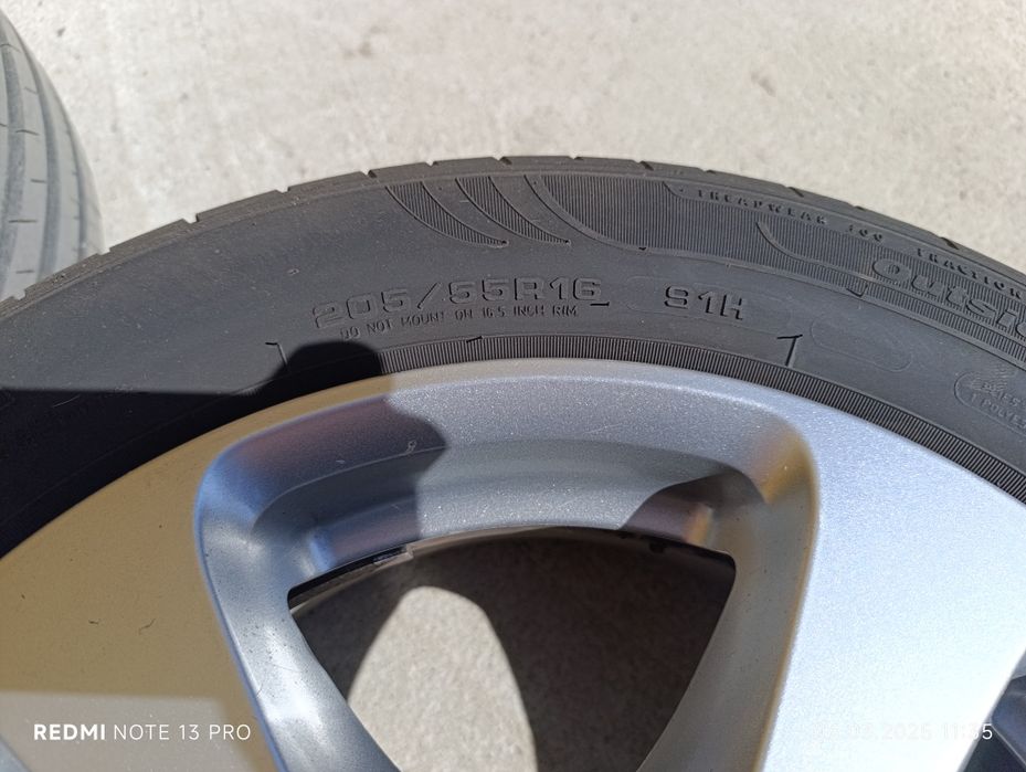 Гуми с джанти 5х108/16 с летни гуми