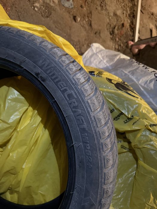 KUMHO 215/50/R18 WinterCraft WP52+  4 бр.