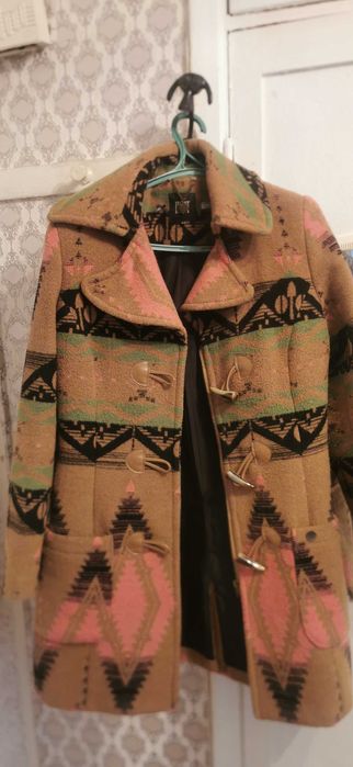 Продам стильное женское пальто