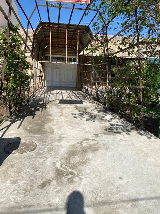 Ховли жой сотилади