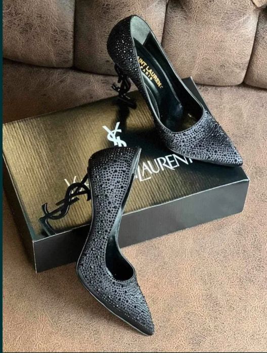 Обувки дамски токчета луксозни