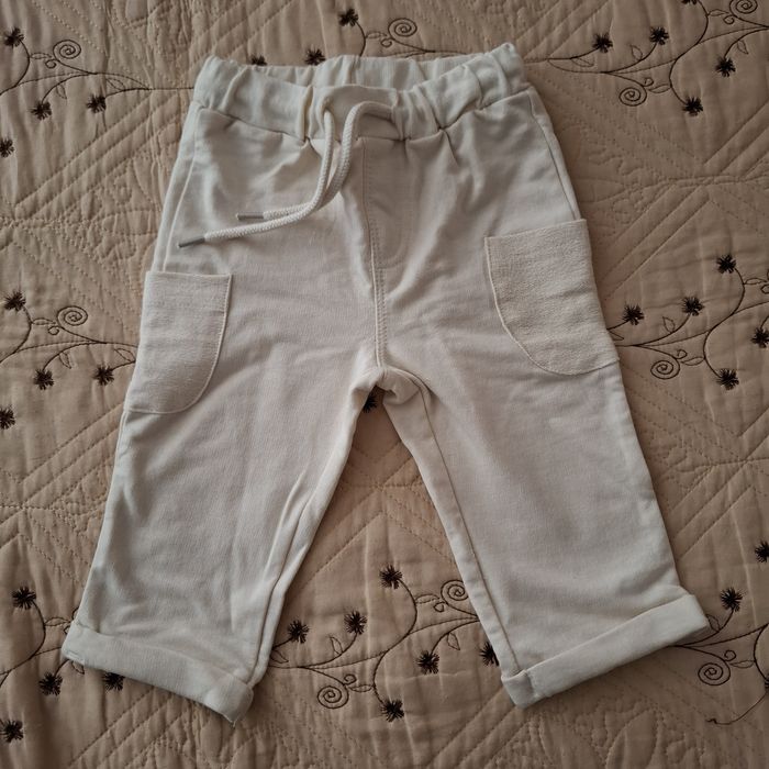 Чисто нови панталони за момче