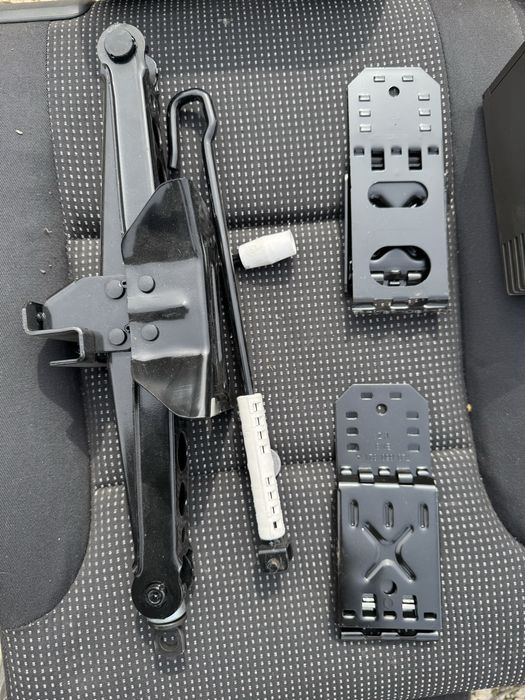 Резервен комплект за Ауди Q3