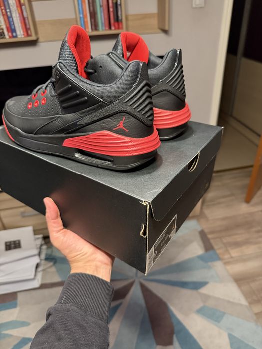 Ghete jordan max aura 5