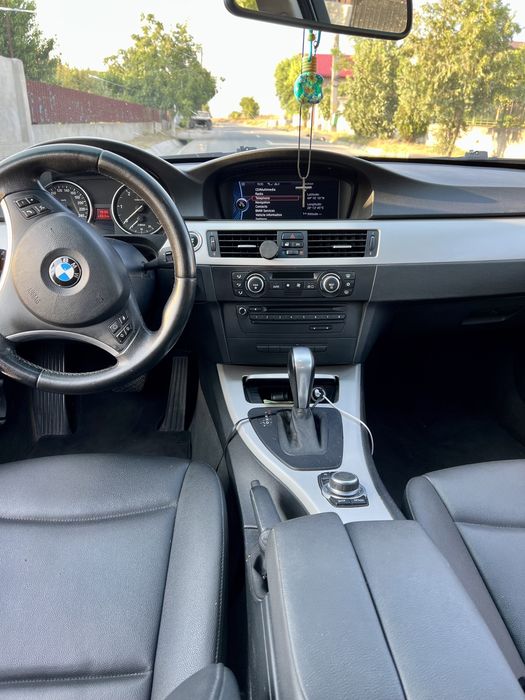 Navigatie mare CIC Bmw E90 E91 E92 E93 facelift 2010
