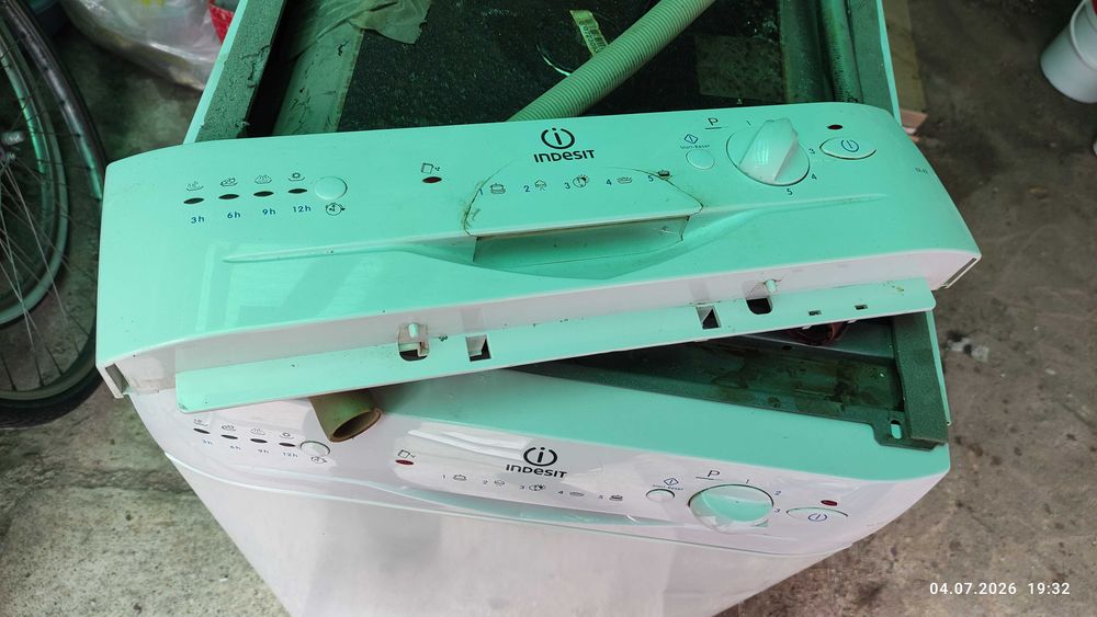 Masina de spalat vase Indesit IDL42