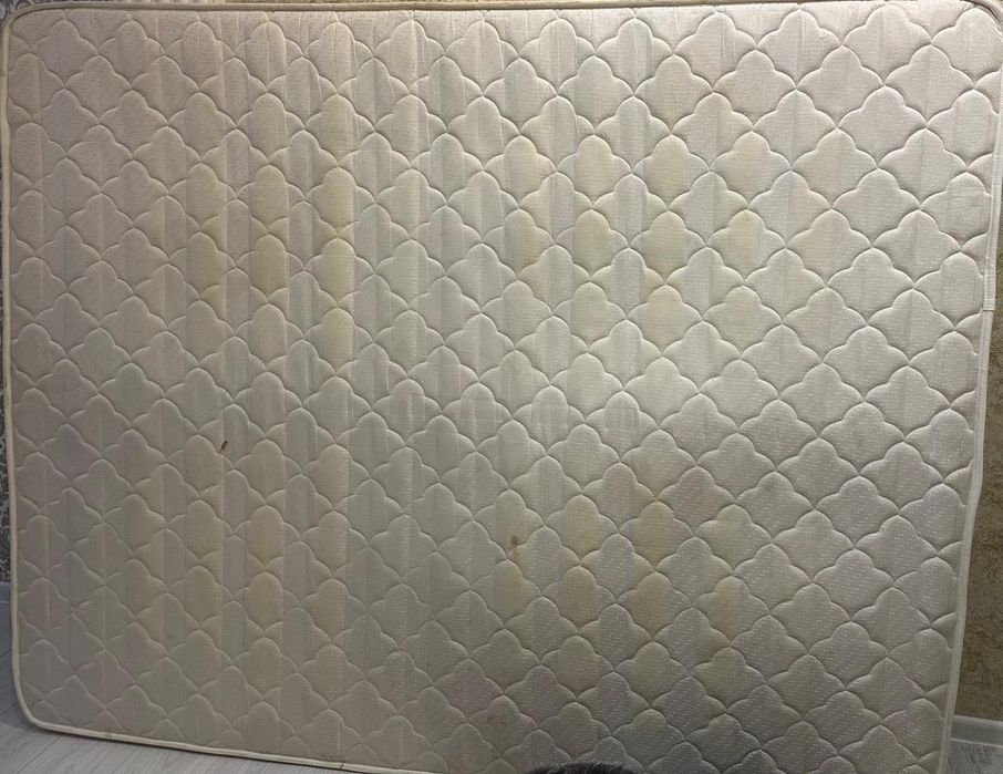 Отдам б/у матрас