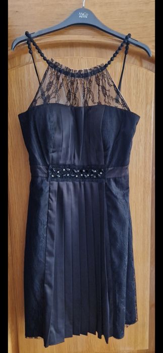 Rochie elegantă neagră, cu dantelă