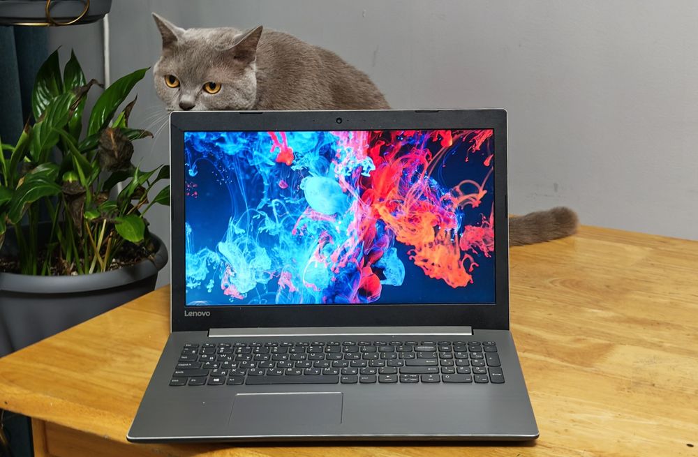 Lenovo 330 ryzen 2500u