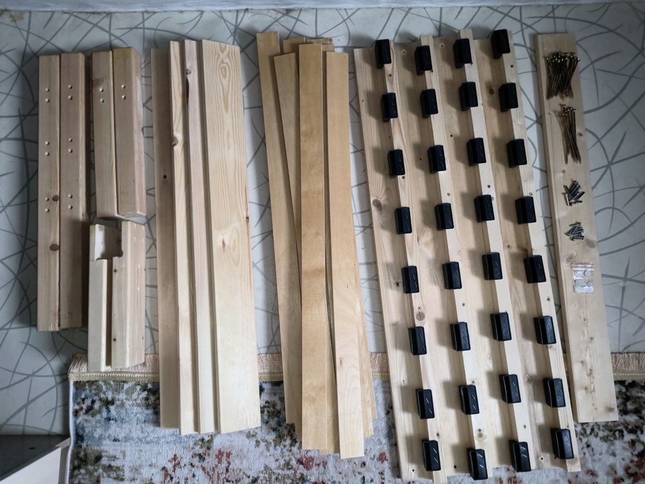 Односпальная кровать 90×200 из сосны на ламелях