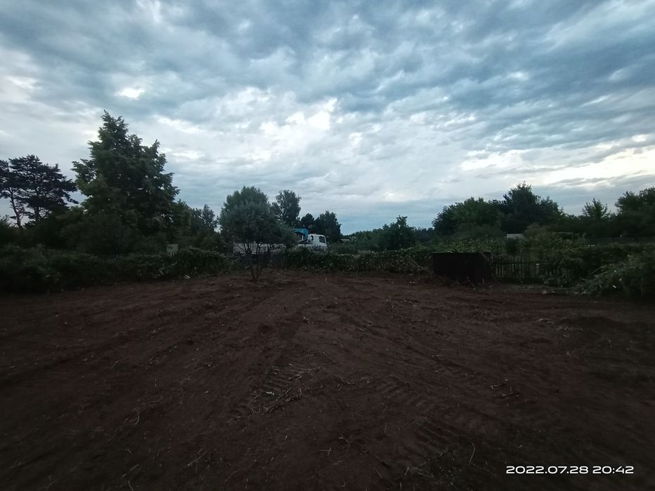 Выкорчевываем(выкапываем) корни, деревья, кусты