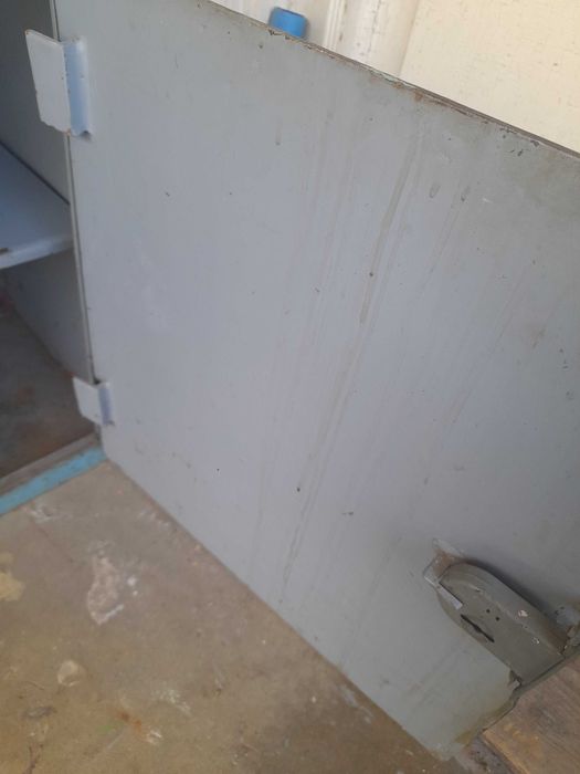 Каса от дебела ламарина