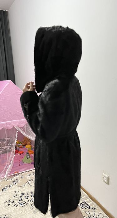 Продам норковую шубу