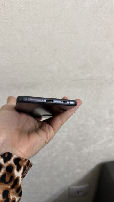 Телефон Самсунг Samsung GALAXY S21 FE