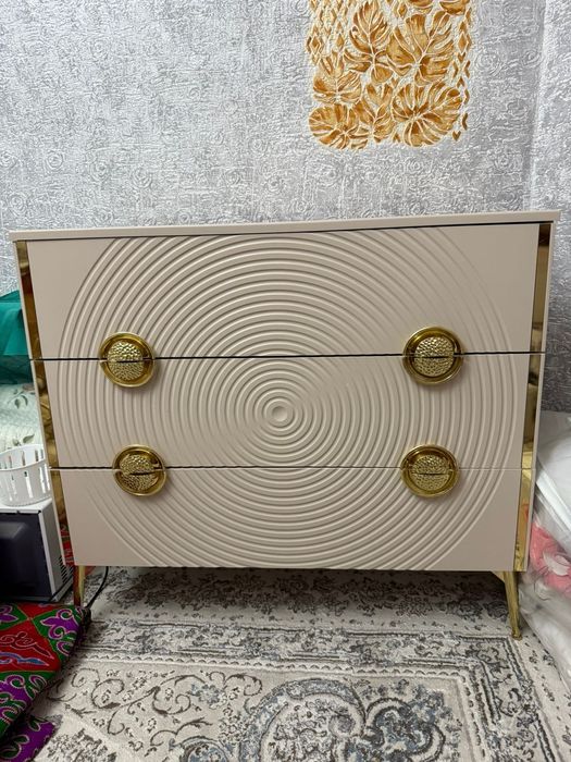 Продаётся спальный гарнитур