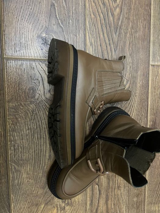 Демисезонные ботинки б/у