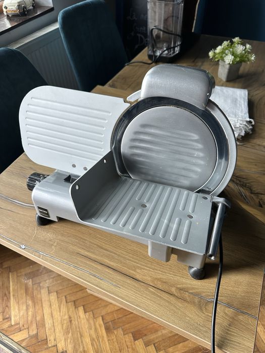 Utilaje si ustensile horeca in stare buna