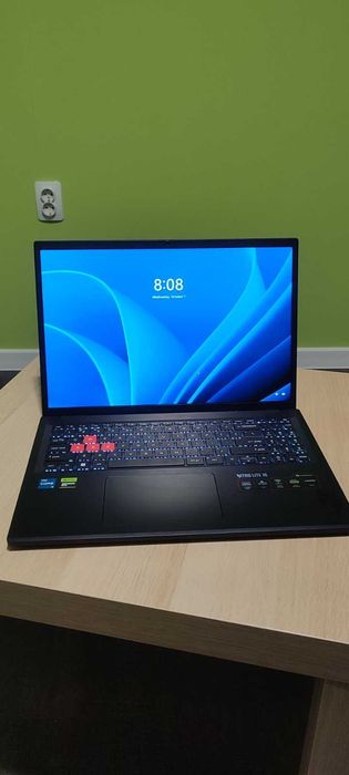 Геймърски лаптоп Acer Nitro 16 (RTX 3050 6GB / i5 / 165Hz) – като нов, от eMAG с гаранция до 2028 г.!